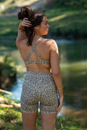 TORI TWIST SPORTS CROP