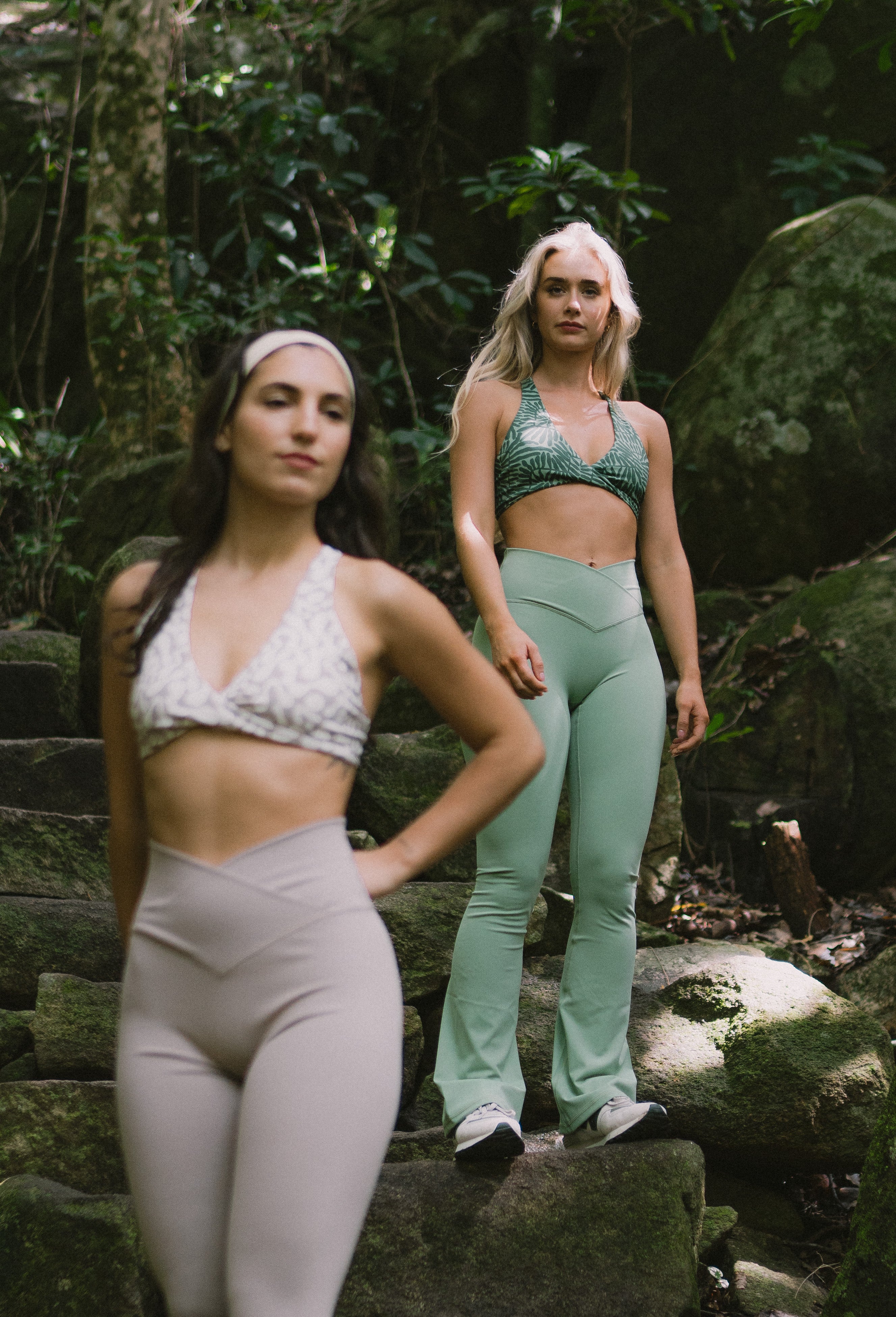 KALI CROSS OVER FLARED LEGGINGS